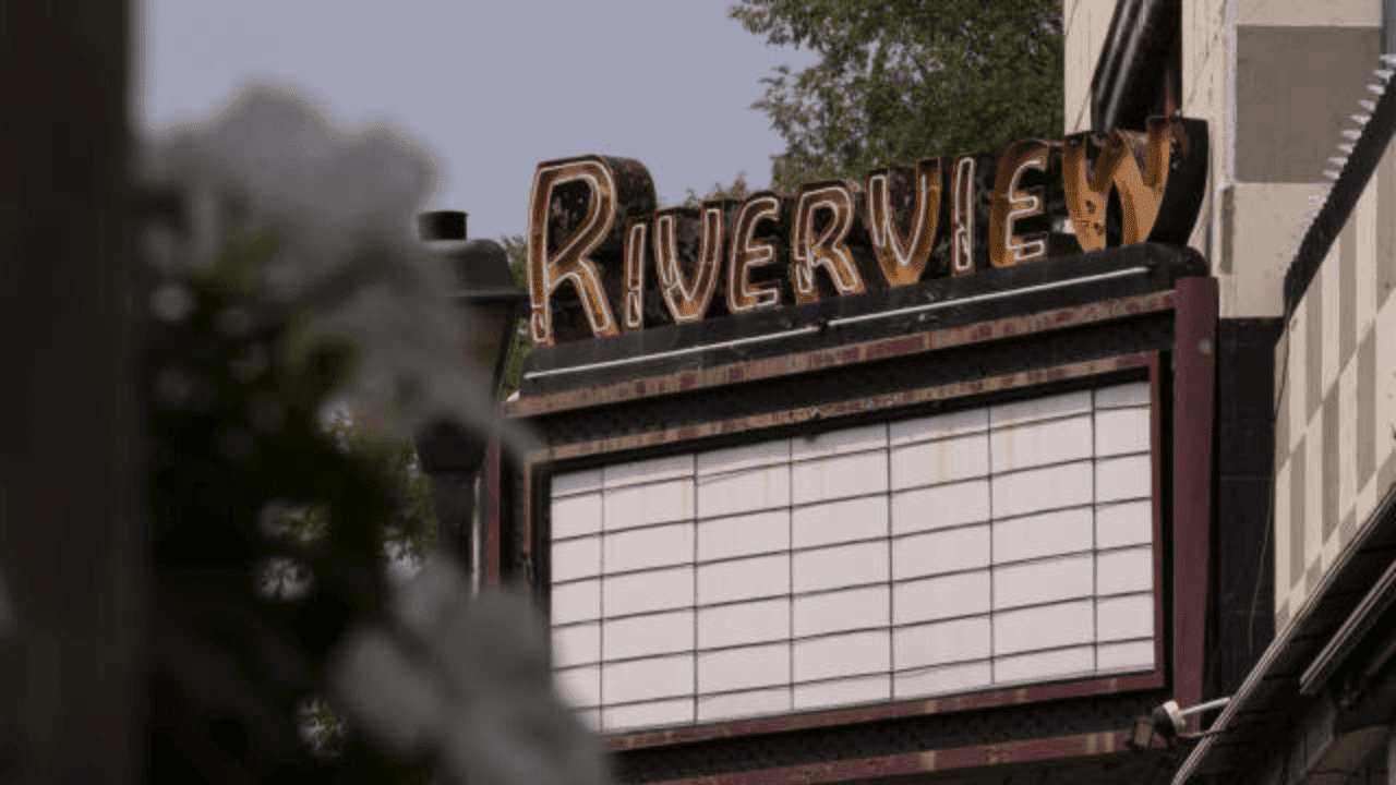 Riverview Theater